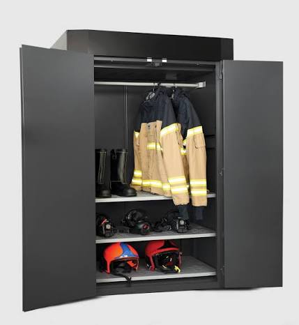 PSA Trockenschrank für die schnelle und hygienische Aufbereitung von Schutzkleidung