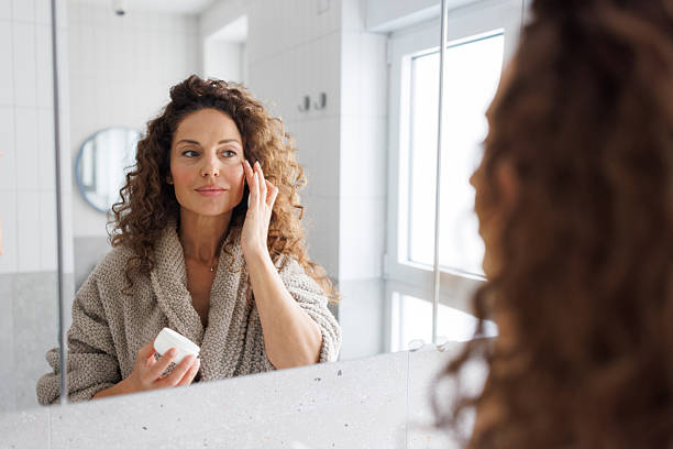Microneedling in Wien: Moderne Methode für ein verfeinertes und gepflegtes Hautbild